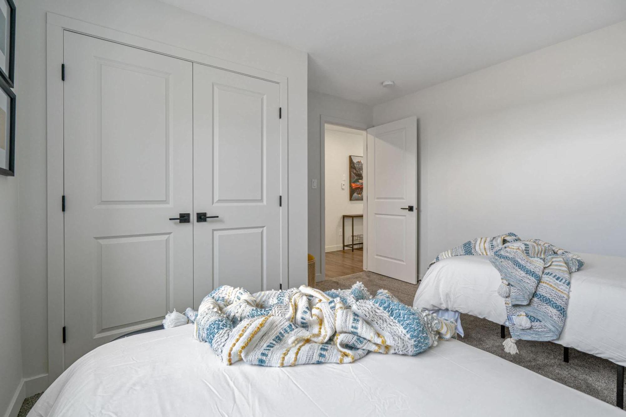 Villa Livingston Way I Sleep 6 I Netflix I Kitchen I Tv Pincher Creek Exterior foto